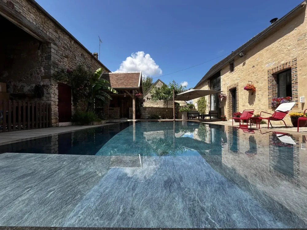 Piscine de luxe près de Bois-le-Roi